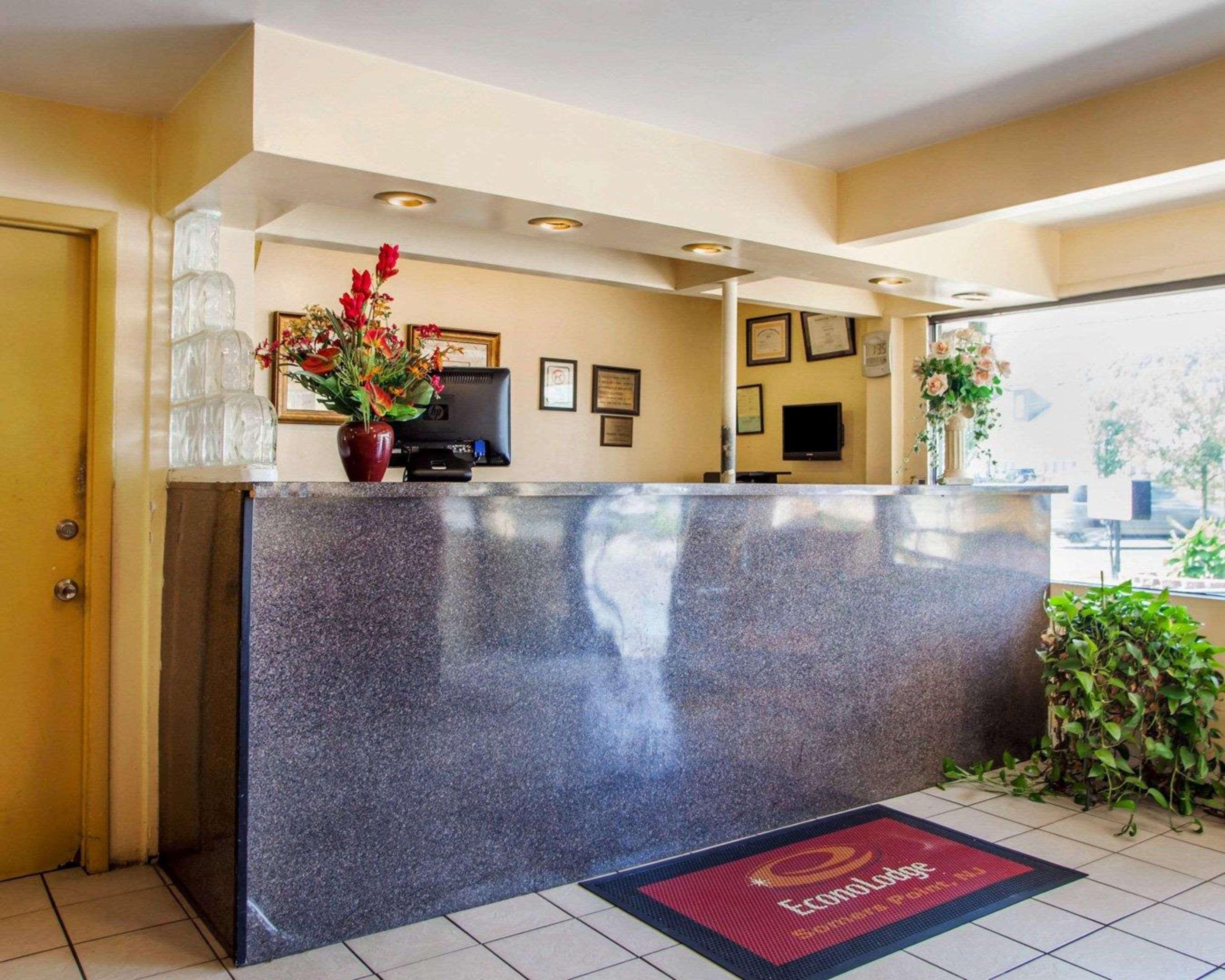 Econo Lodge Somers Point Exterior photo