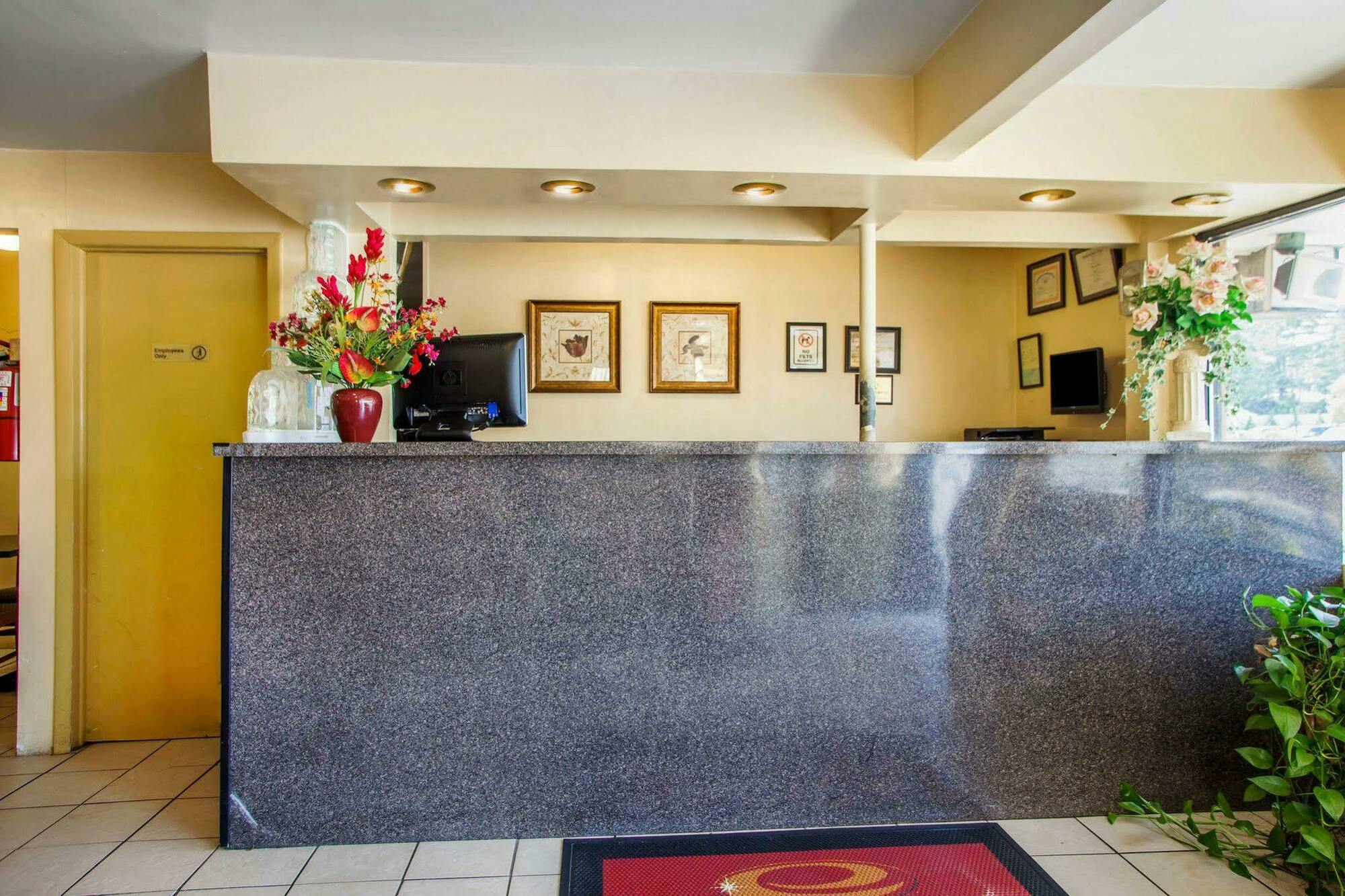Econo Lodge Somers Point Exterior photo