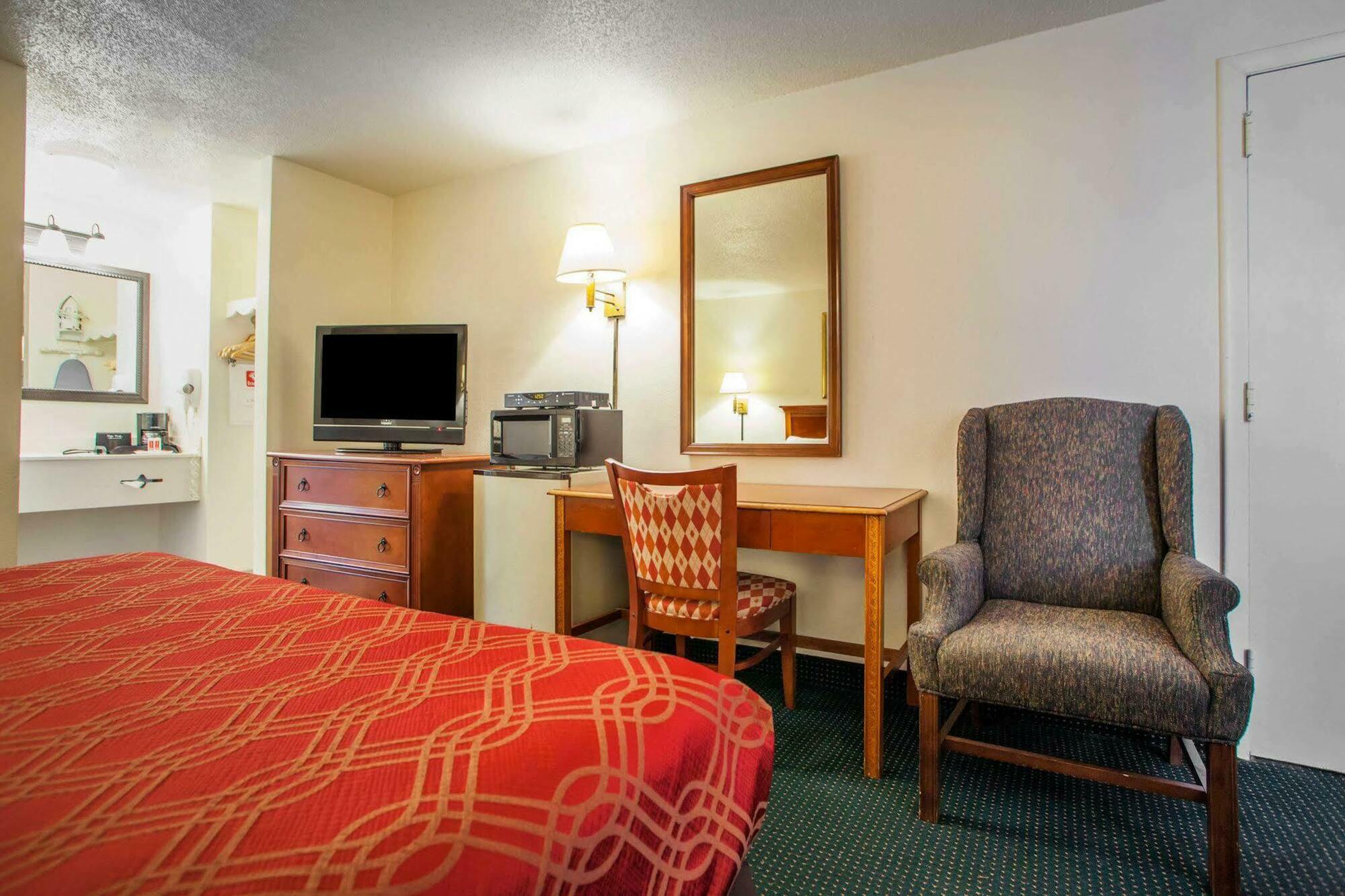 Econo Lodge Somers Point Exterior photo